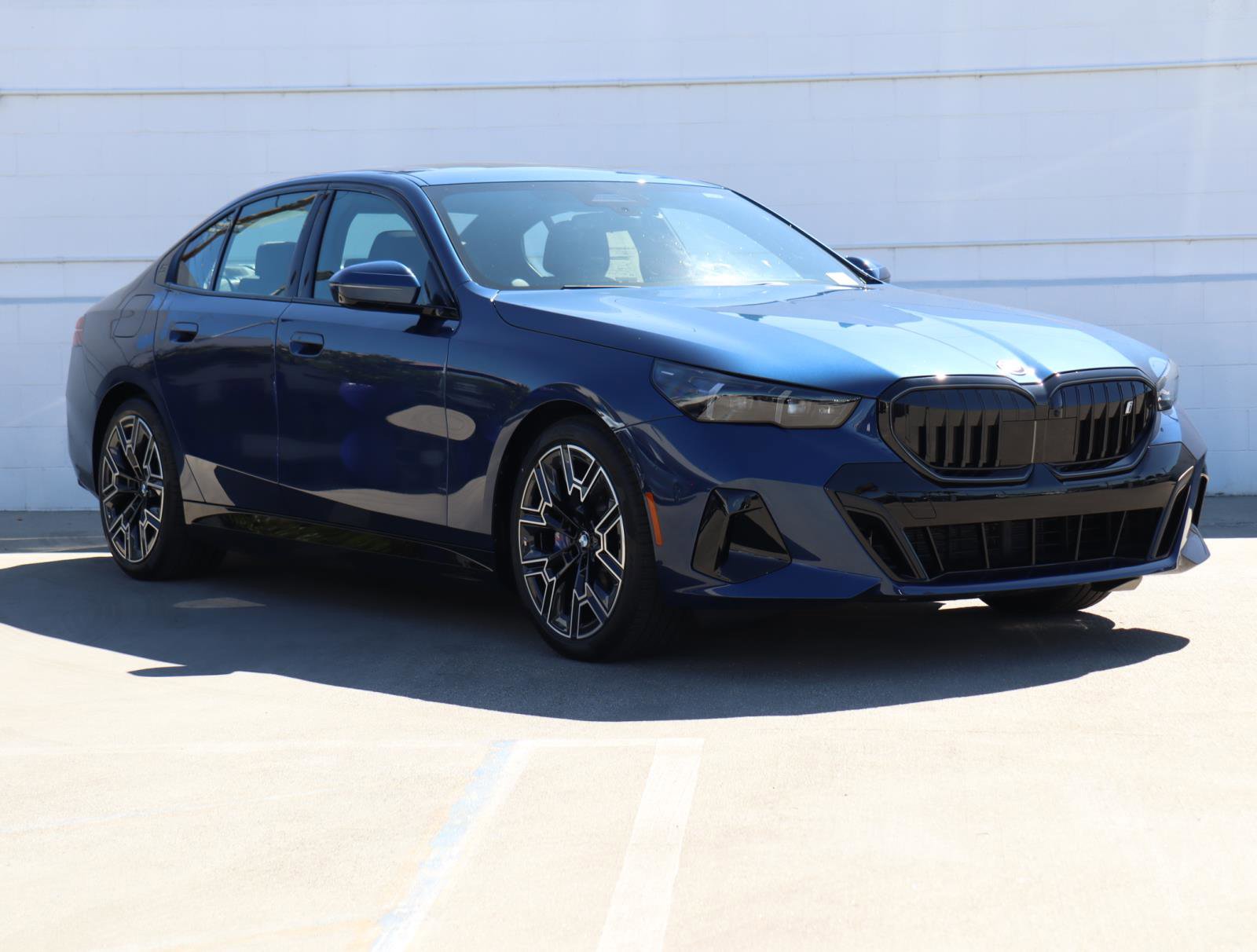 New 2026 BMW i5 eDrive40 w/ M Sport Package