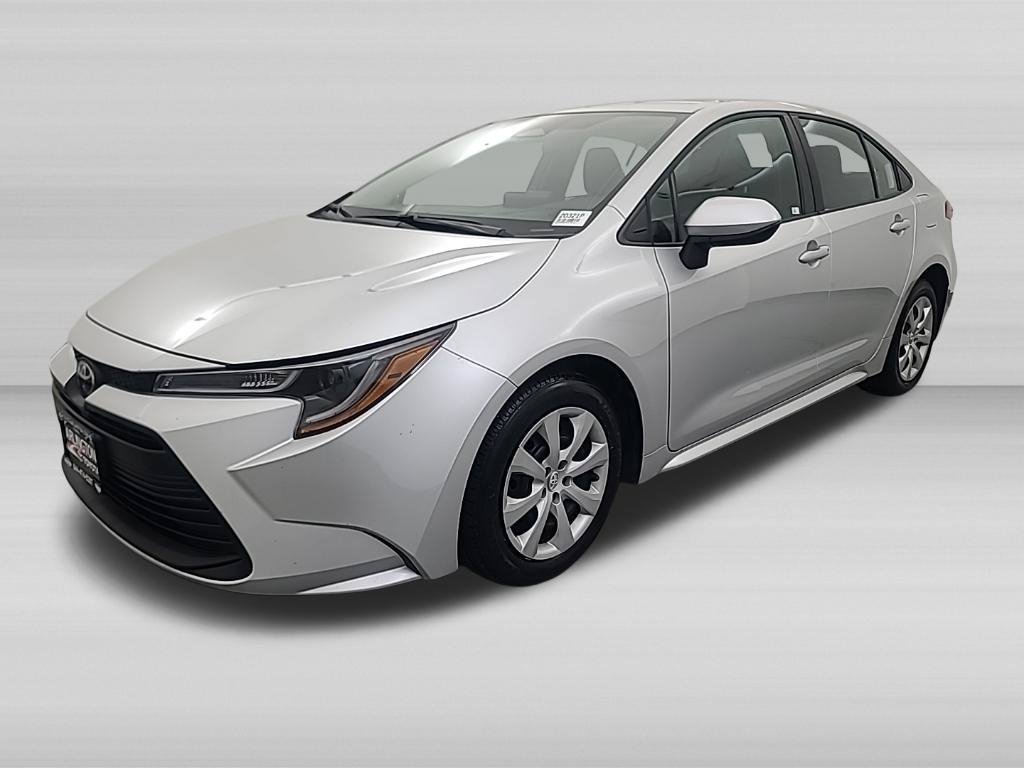 Used 2025 Toyota Corolla LE FWD image 9