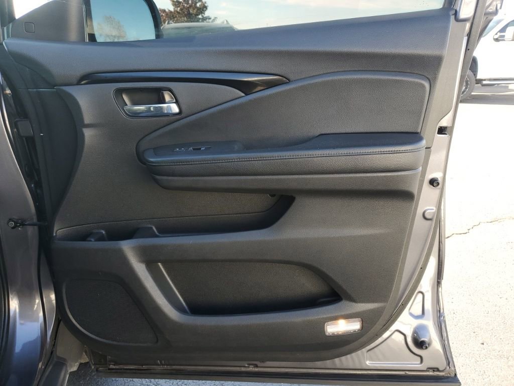 Used 2022 Honda Pilot Elite image 42