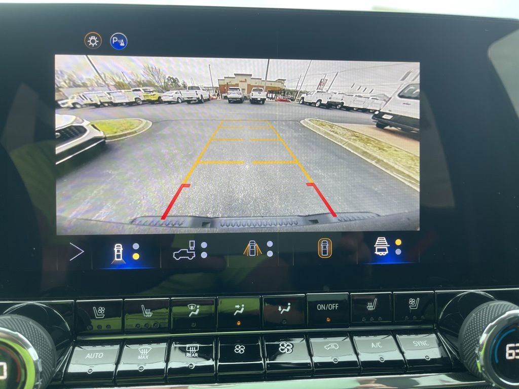 Used 2025 Chevrolet Colorado Z71 w/ Midnight Edition image 32