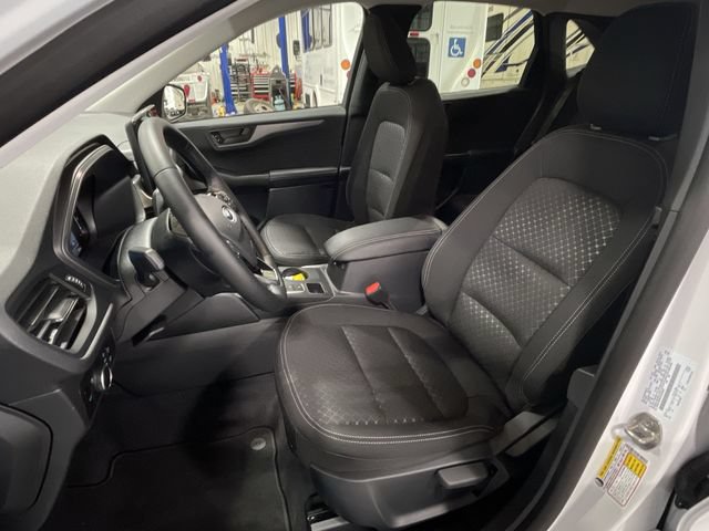 New 2026 Ford Escape Active w/ Tech Pack #1 AWD/4WD image 17