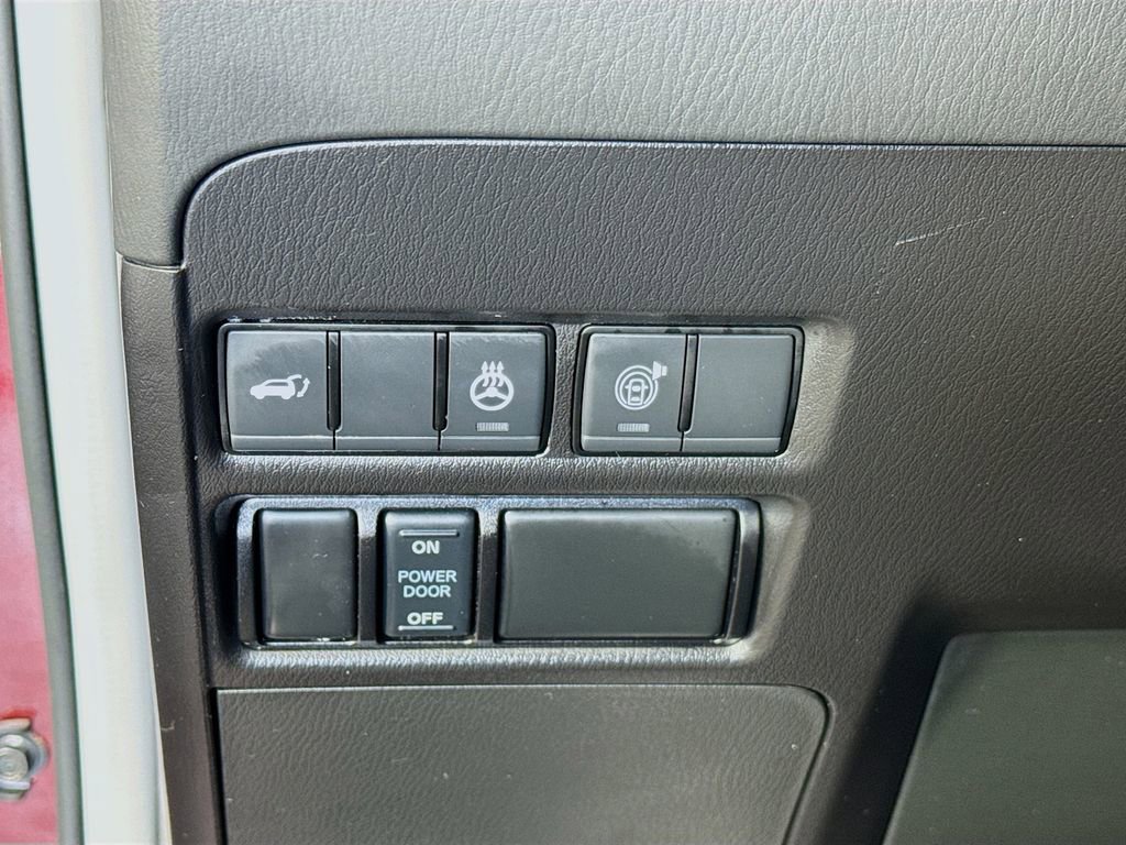 Used 2023 Nissan Armada Platinum w/ Captain's Chairs Package image 10