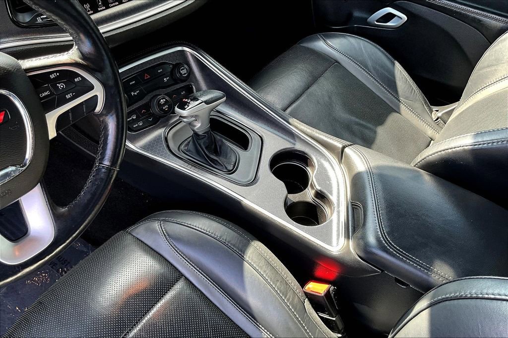 Used 2015 Dodge Challenger SXT Plus RWD image 17