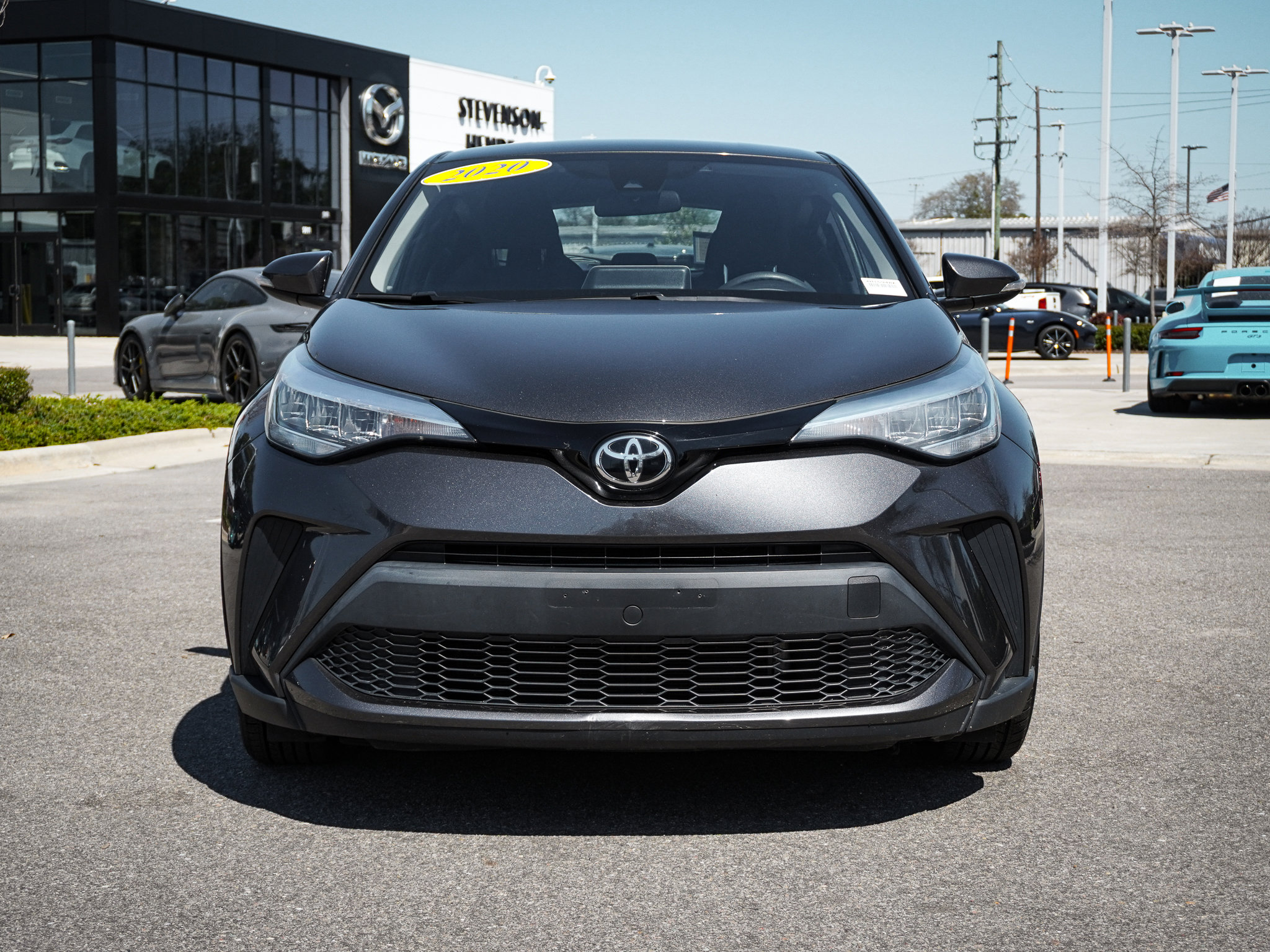 Used 2020 Toyota C-HR LE image 3