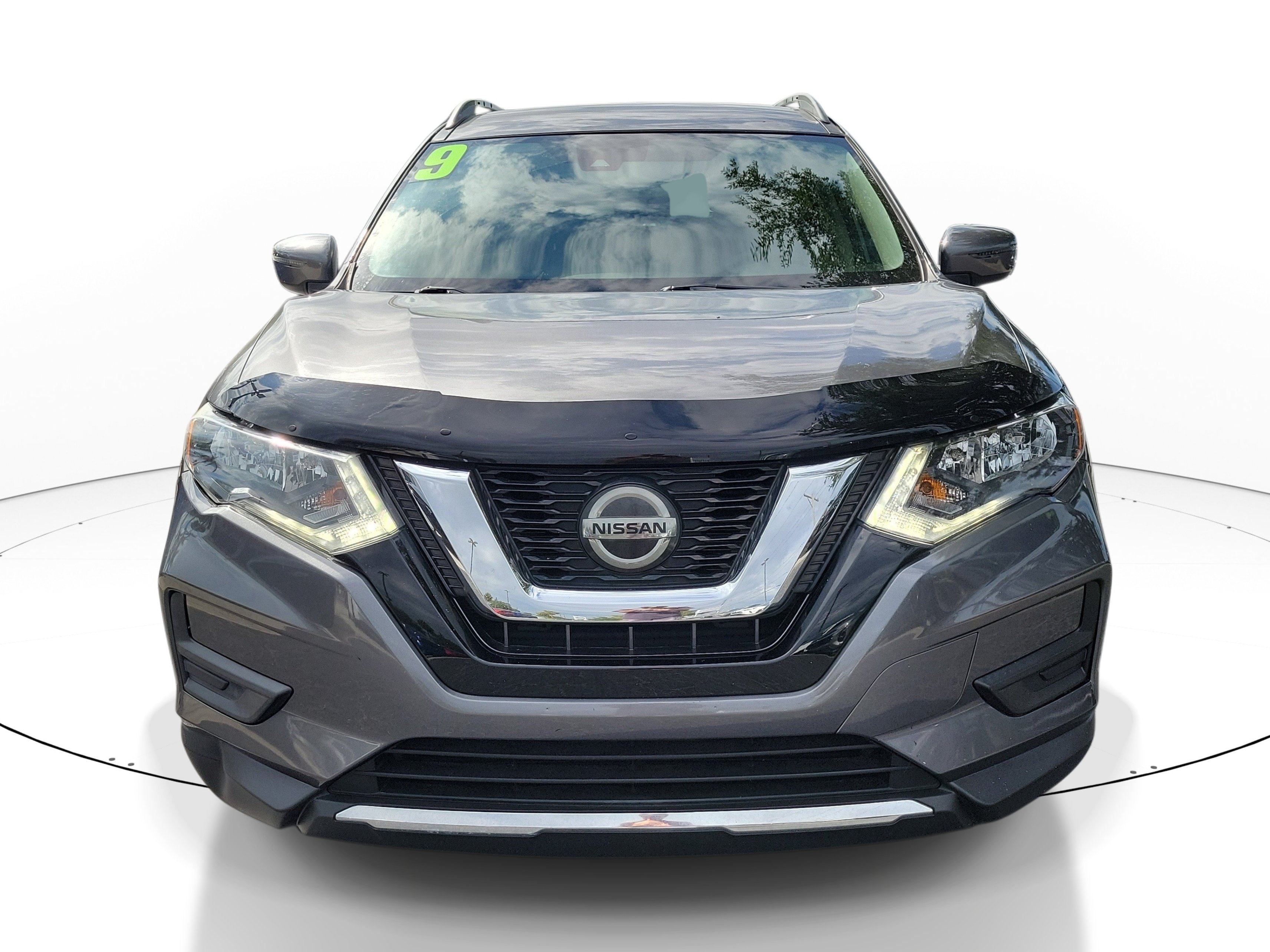 Used 2019 Nissan Rogue S w/ Special Edition Package FWD image 2