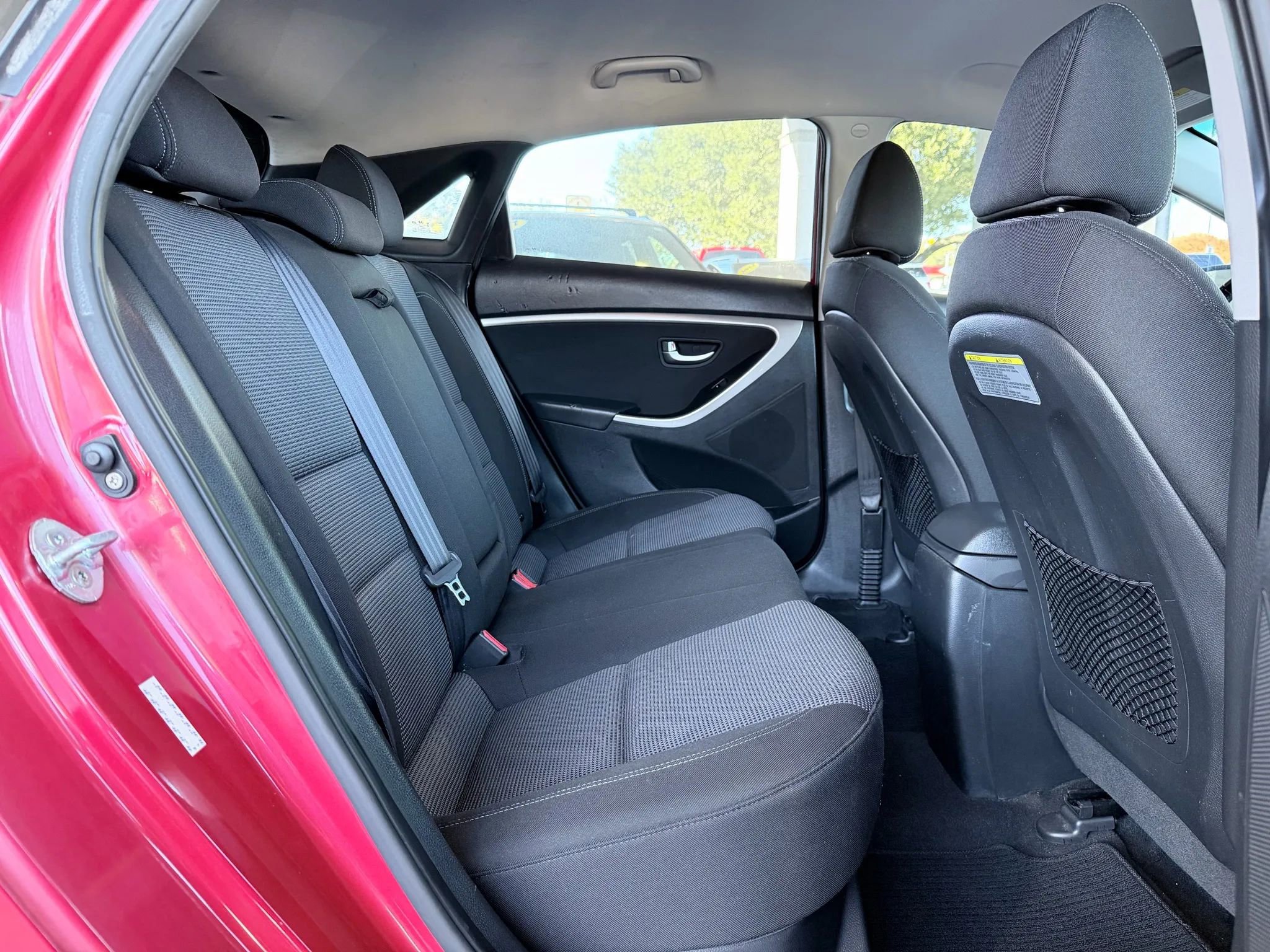 Used 2016 Hyundai Elantra GT w/ Option Group 02 image 13