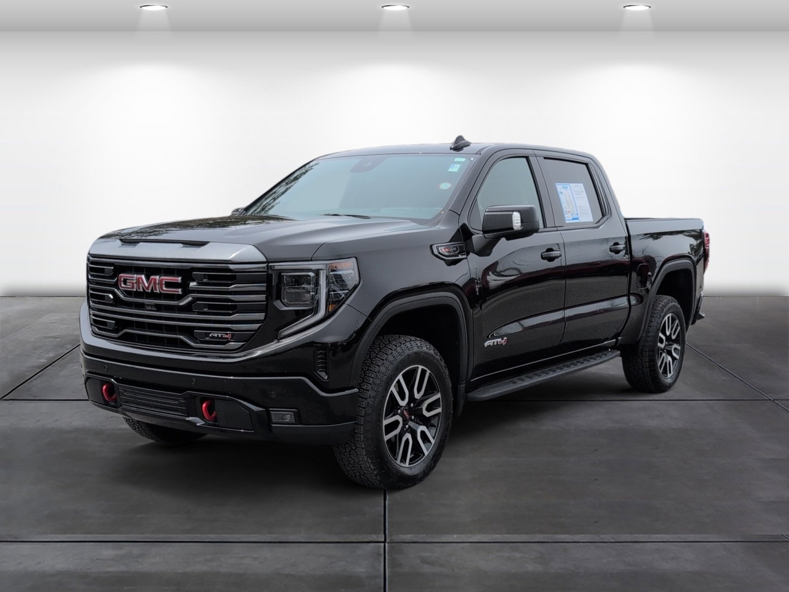 Used 2024 GMC Sierra 1500 AT4 w/ Technology Package image 4