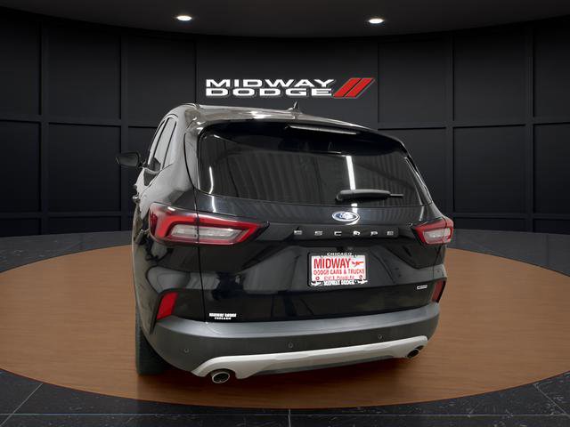 Used 2024 Ford Escape SE image 6