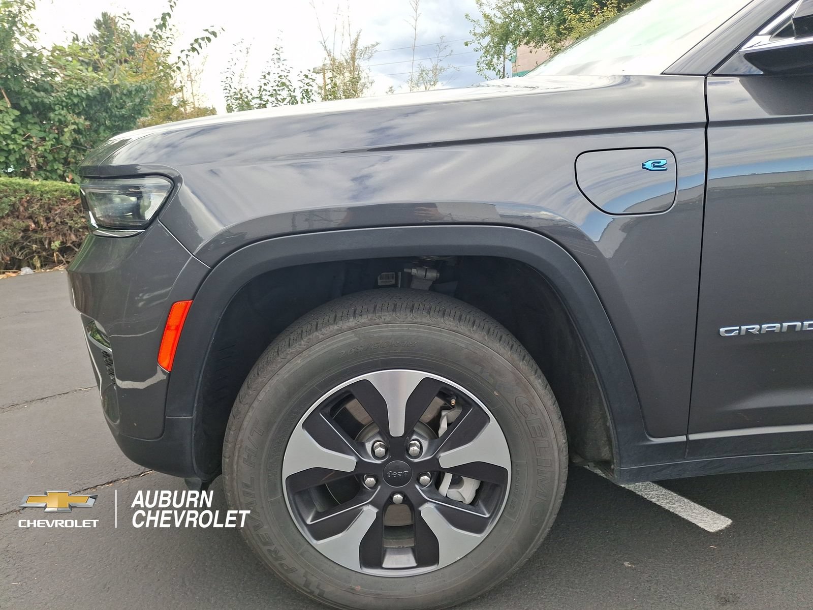 Used 2024 Jeep Grand Cherokee Limited 4xe AWD/4WD image 24