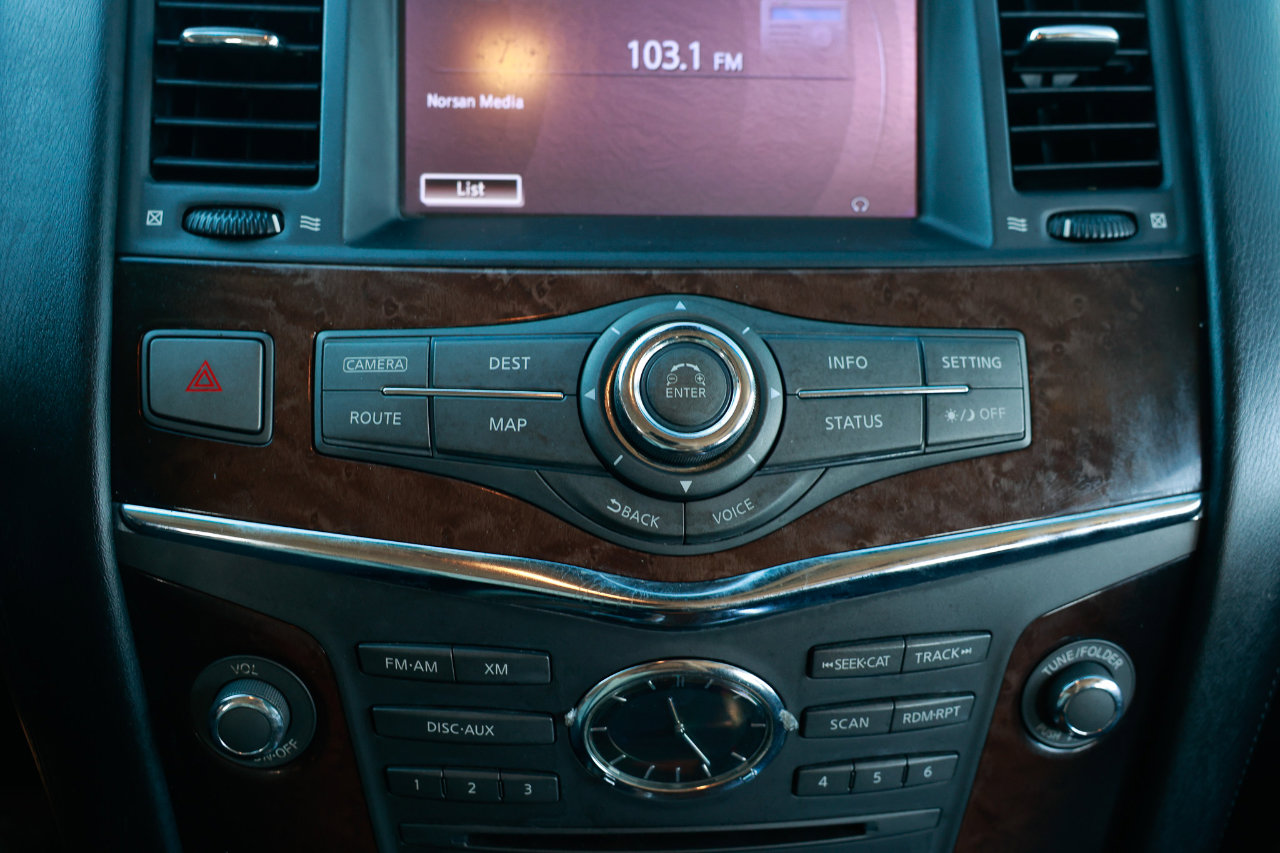 Used 2012 INFINITI QX56 2WD w/ Deluxe Touring Pkg image 37