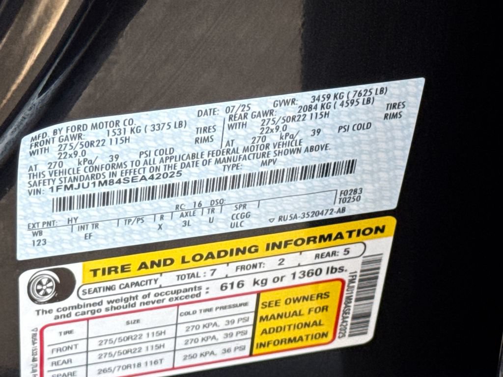 Used 2025 Ford Expedition Platinum w/ Driver's Package AWD/4WD image 35