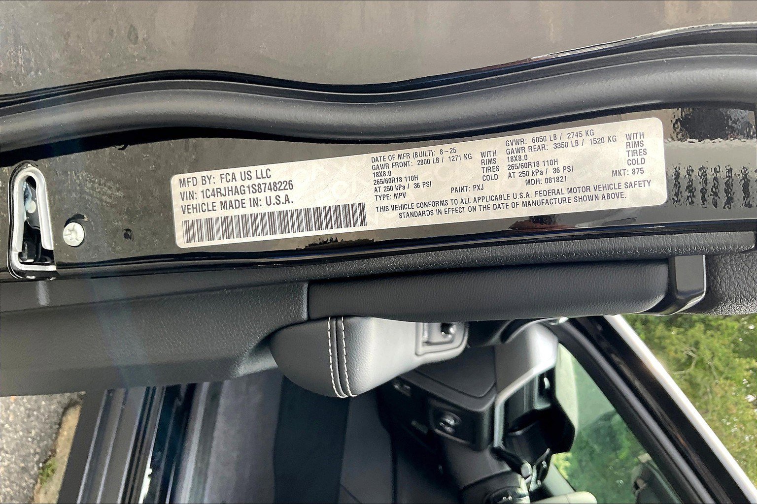 New 2025 Jeep Grand Cherokee Laredo image 13