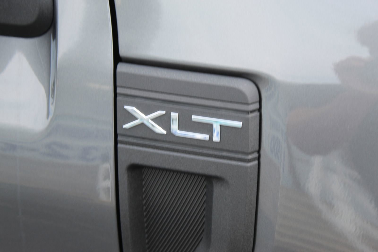 New 2025 Ford Maverick XLT w/ XLT Luxury Package image 10