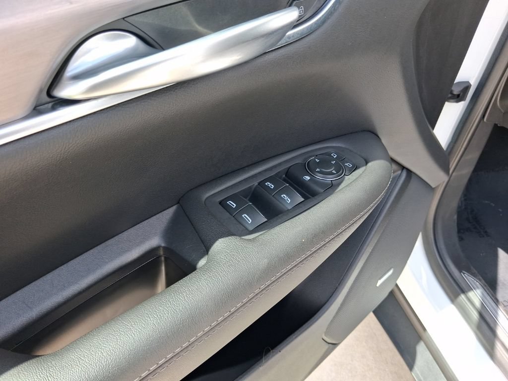 Used 2023 Cadillac XT5 Luxury FWD image 15