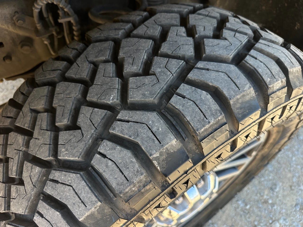 Used 2017 Ford F350 Lariat w/ Lariat Value Package image 25