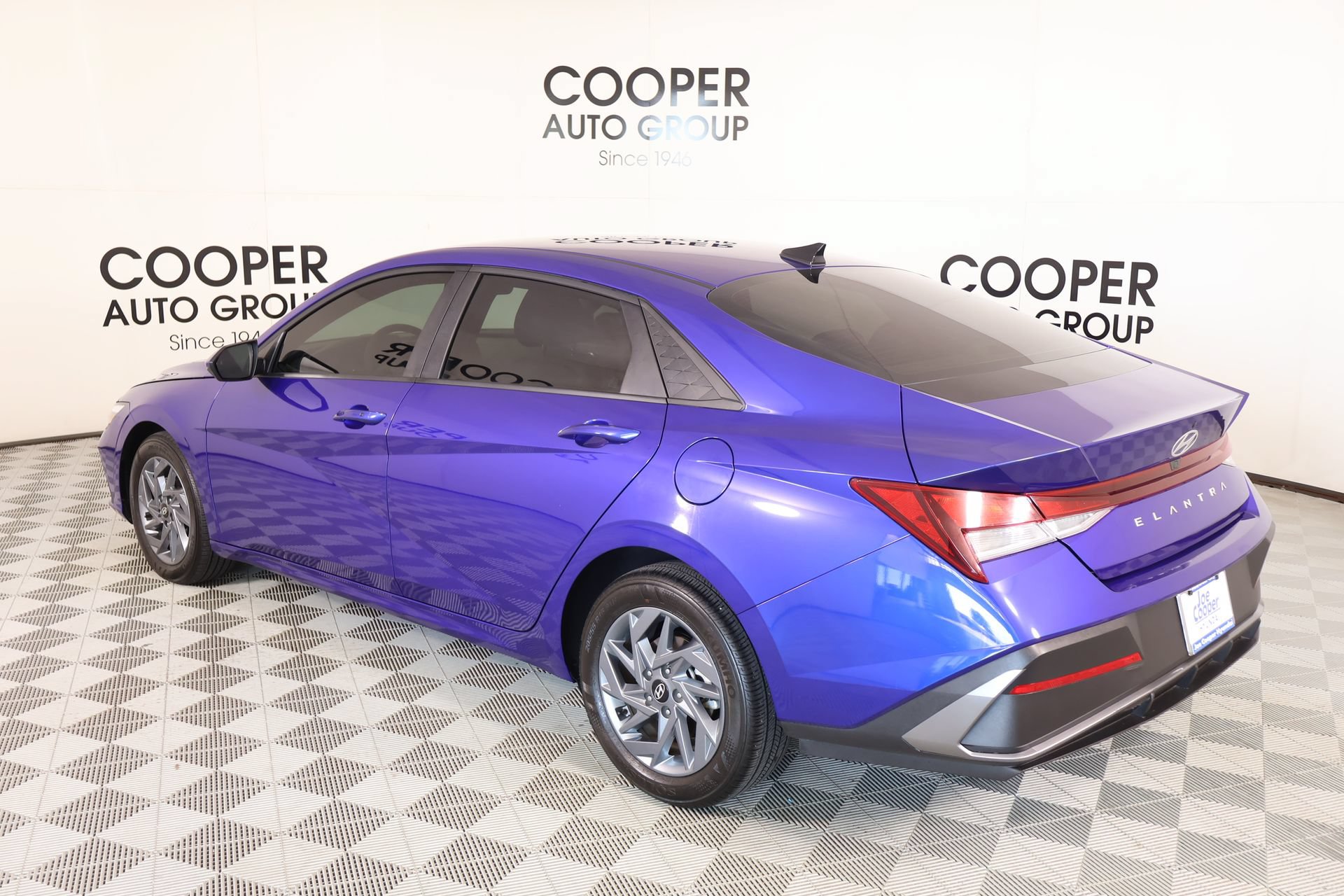 Certified 2024 Hyundai Elantra SEL FWD image 22