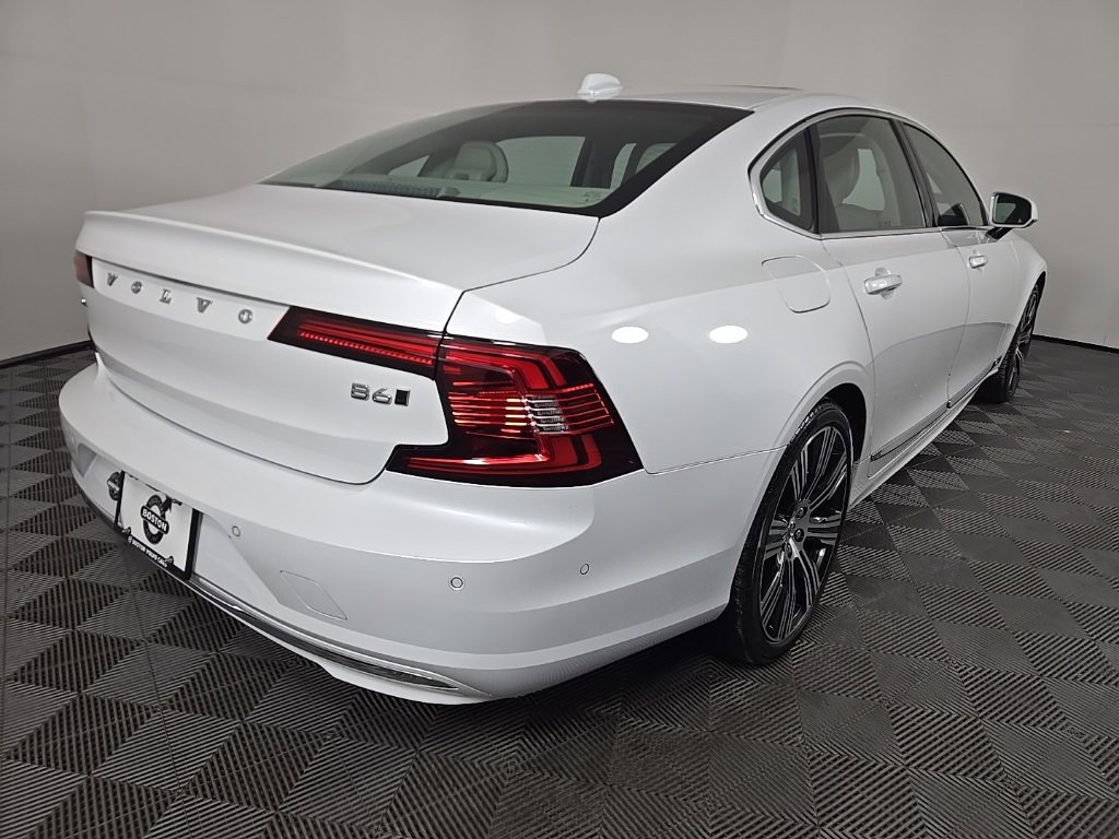 Certified 2023 Volvo S90 B6 Ultimate image 7