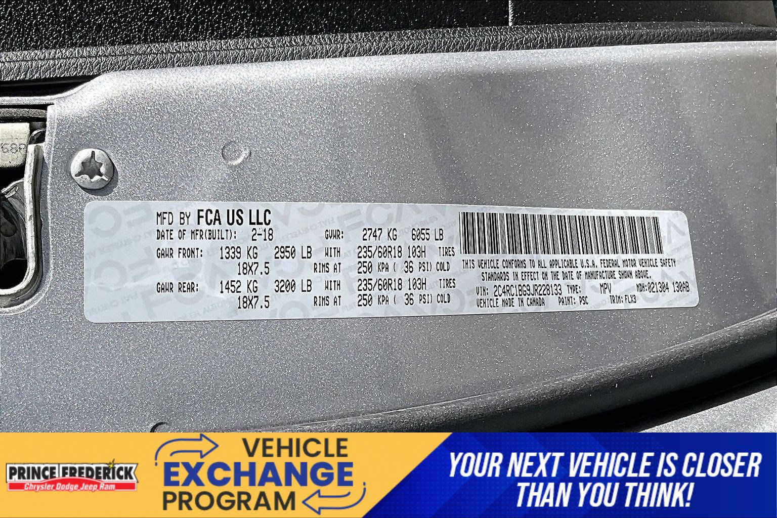 Used 2018 Chrysler Pacifica Touring-L w/ Premium Audio Group FWD image 29