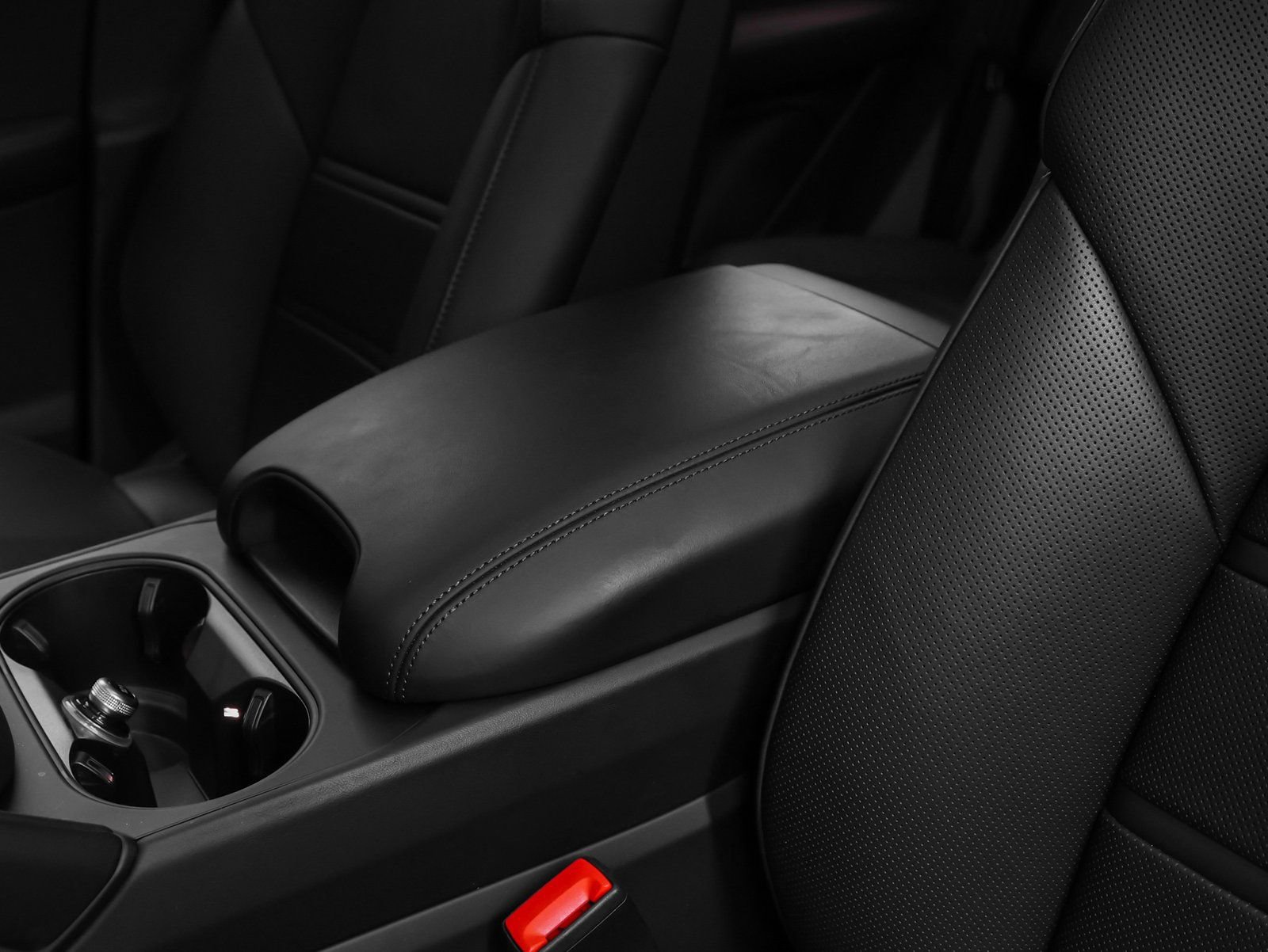 Certified 2026 Porsche Cayenne S image 38