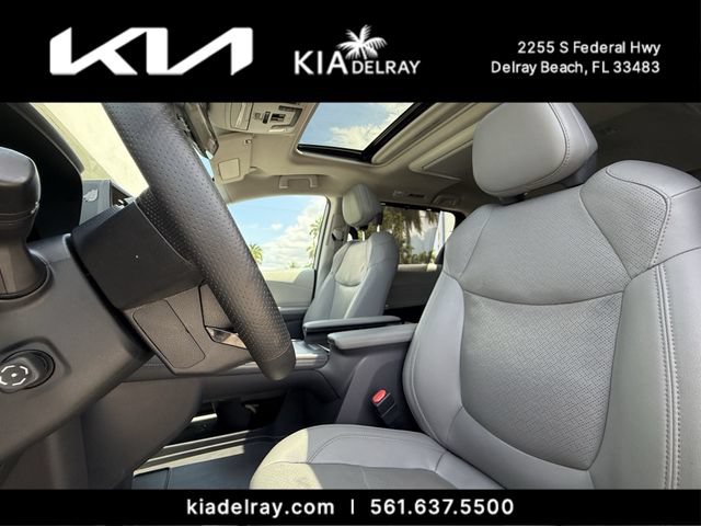 Used 2021 Toyota Sienna Limited FWD image 20