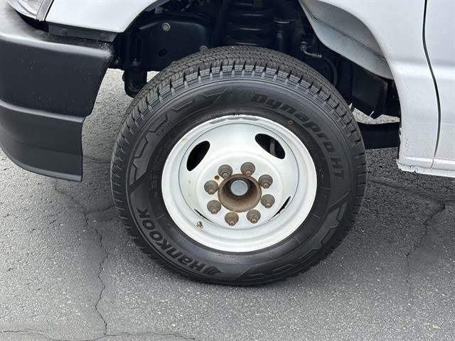 Used 2024 Ford E-450 and Econoline 450 Super Duty w/ Power Windows & Locks Group RWD image 8