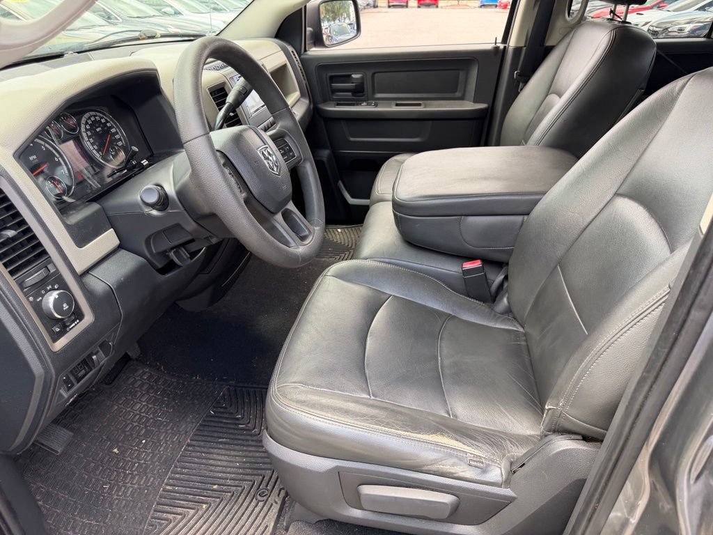 Used 2012 RAM 1500 Express RWD image 22