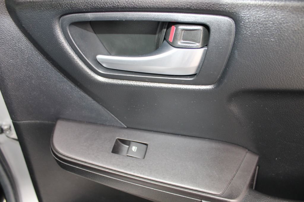 Used 2015 Toyota Camry SE FWD image 52
