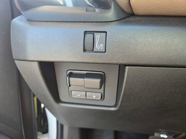 Used 2025 GMC Canyon Denali AWD/4WD image 23