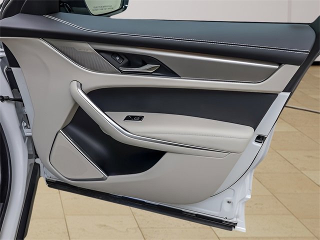 Used 2025 Jaguar F-PACE R-Dynamic S image 30