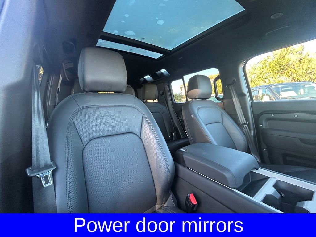 Used 2025 Land Rover Defender 110 S image 27