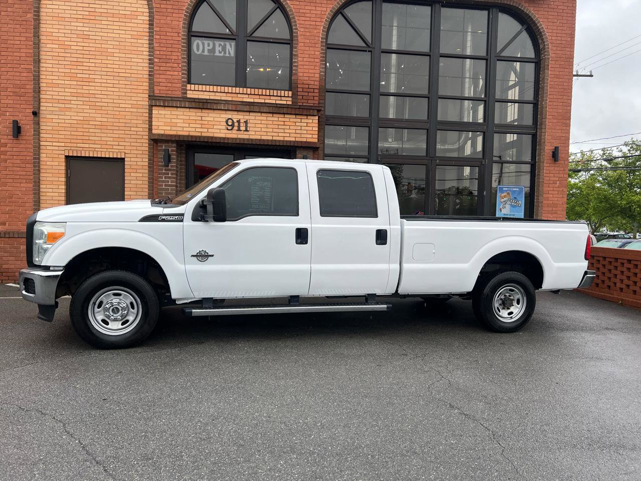 Used 2015 Ford F250 XL w/ XL Value Package AWD/4WD image 4