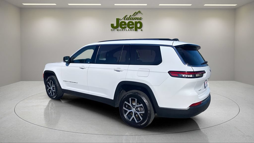 Used 2023 Jeep Grand Cherokee L Limited AWD/4WD image 9