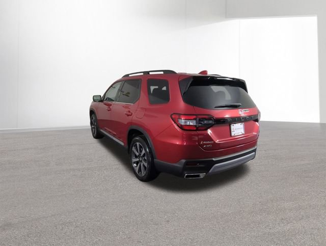 New 2025 Honda Pilot Touring image 18
