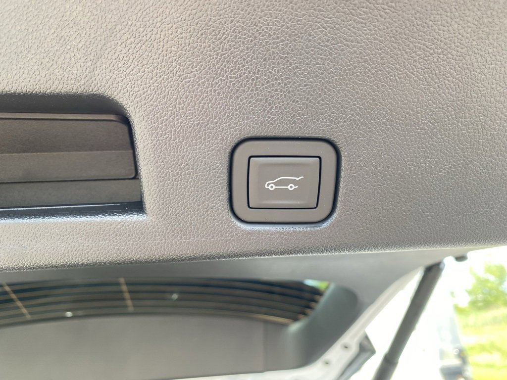 New 2025 Chevrolet Traverse LT image 31