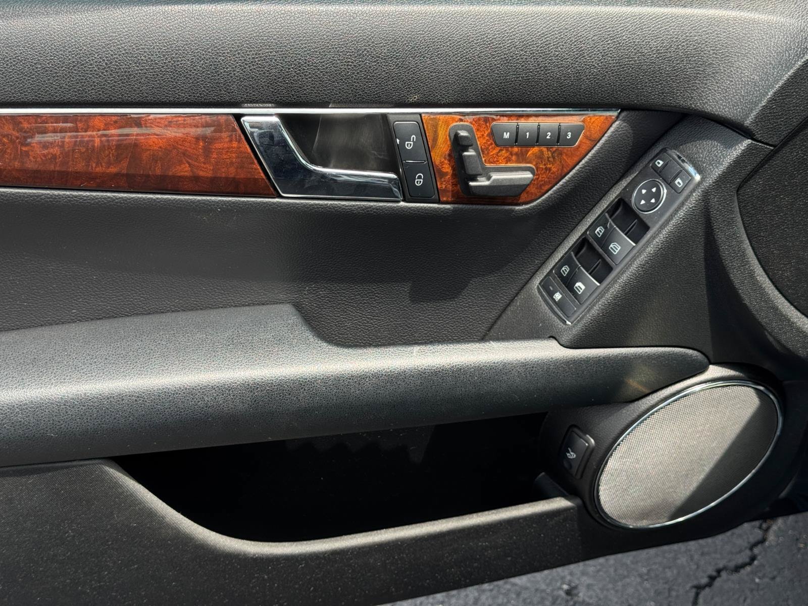 Used 2009 Mercedes-Benz C 300 4MATIC Sedan image 14