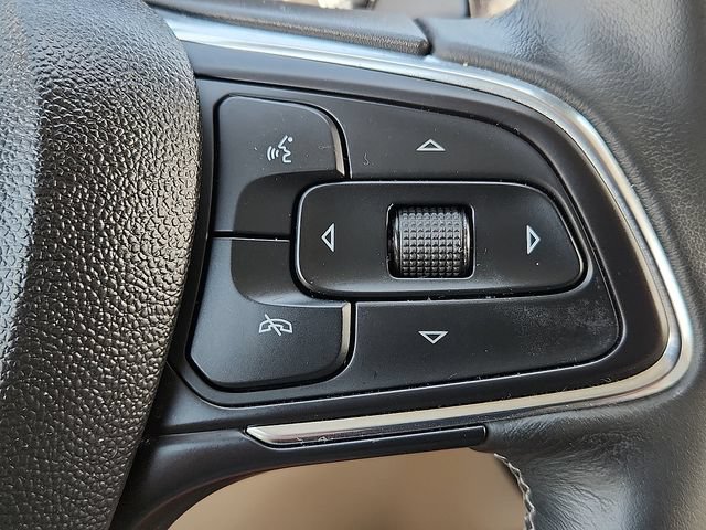 Certified 2023 Buick Envision Preferred FWD image 16