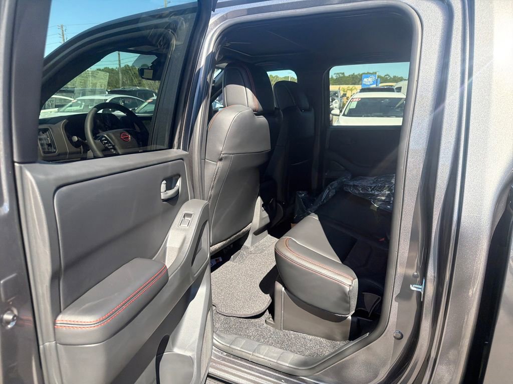 New 2026 Nissan Frontier PRO-4X image 17