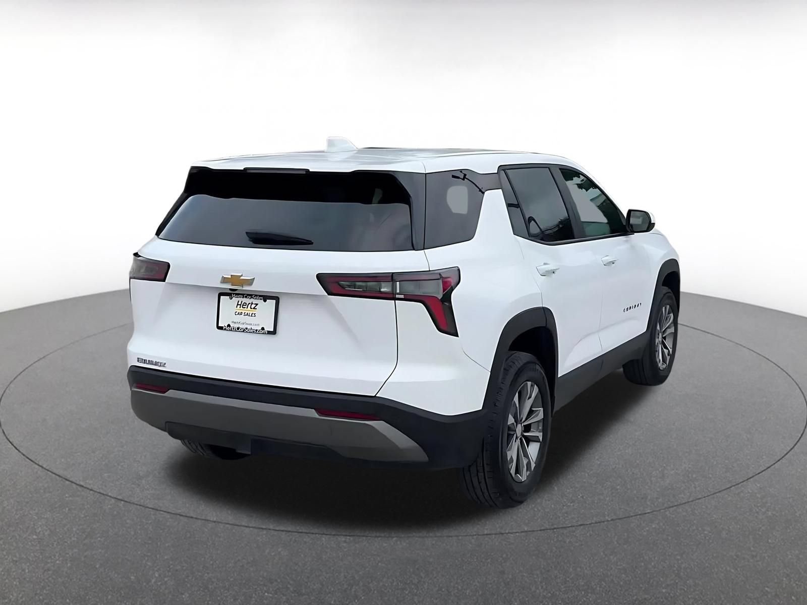 Used 2025 Chevrolet Equinox LT FWD image 13