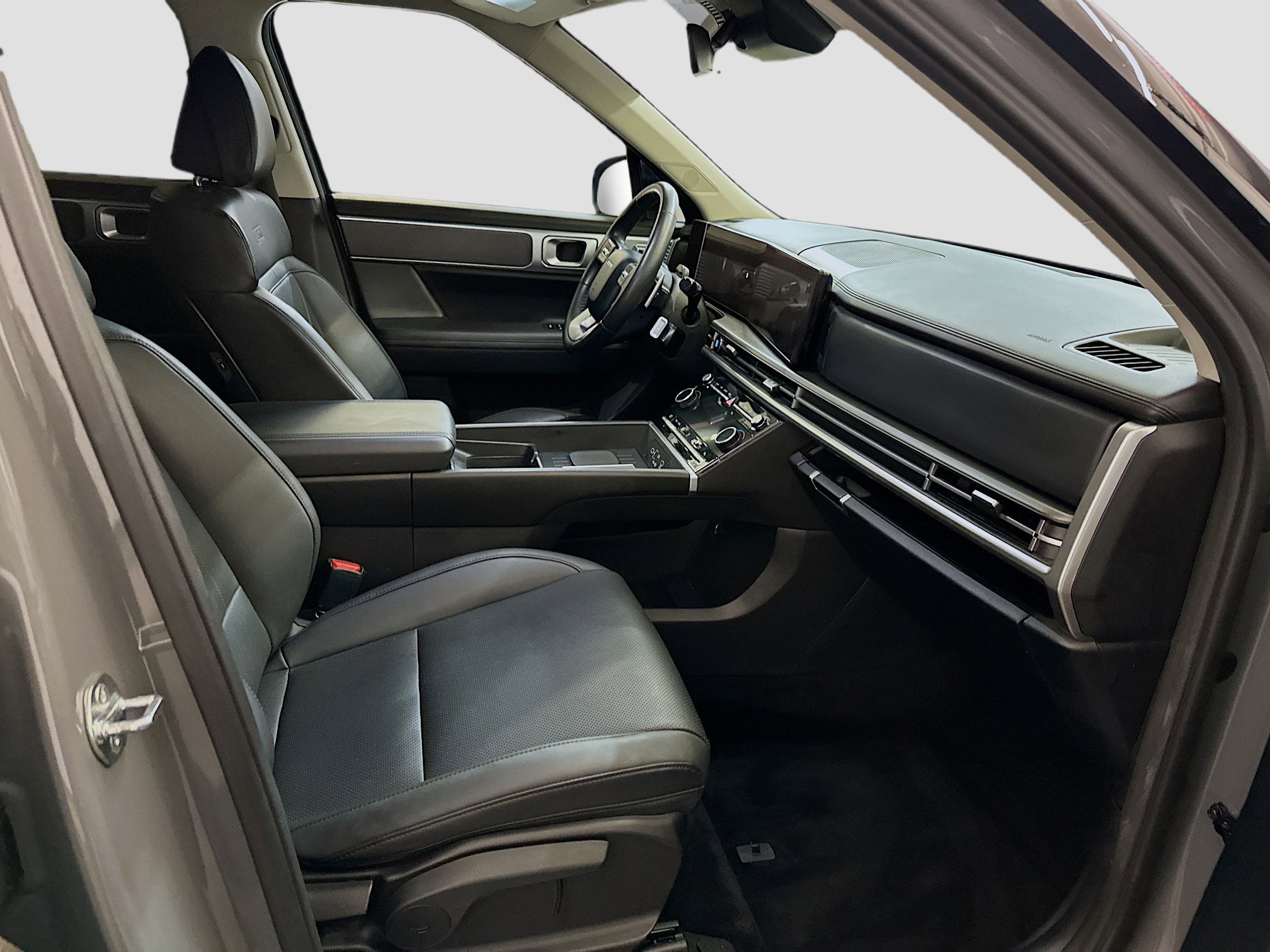 Used 2025 Hyundai Santa Fe XRT image 35