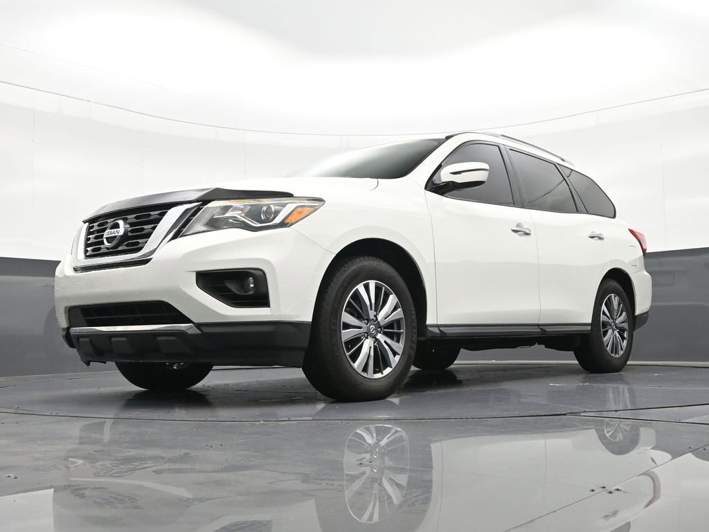Used 2020 Nissan Pathfinder SV image 23