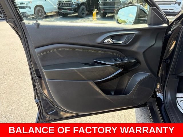 Used 2024 Chevrolet Trax LT FWD image 12