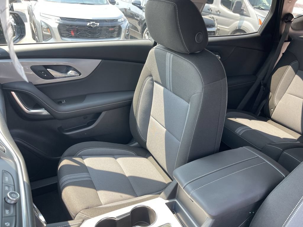New 2026 Chevrolet Blazer LT w/ Convenience Package FWD image 23