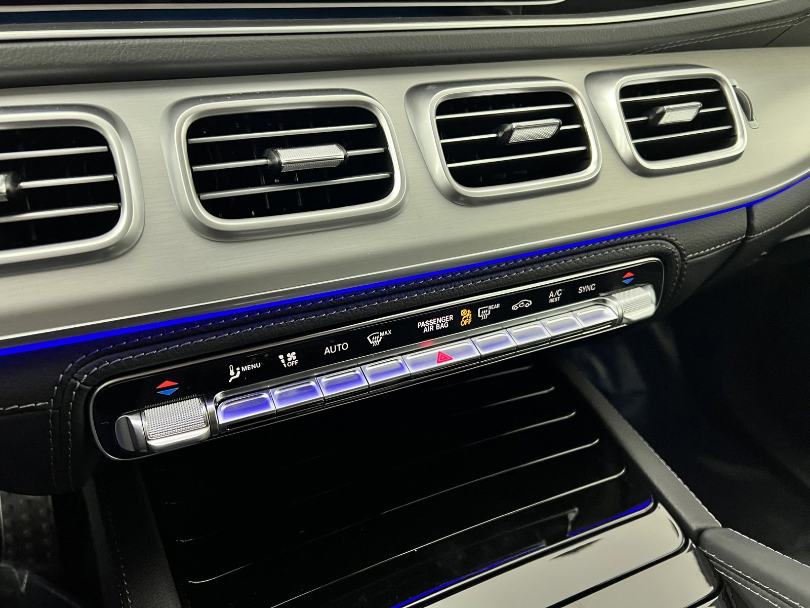 New 2025 Mercedes-Benz GLE 53 AMG 4MATIC image 32