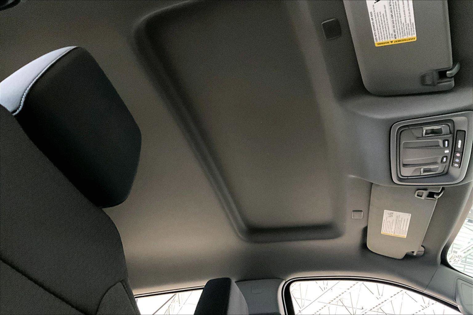 Used 2022 Chevrolet Silverado 1500 LT w/ Protection Package image 24