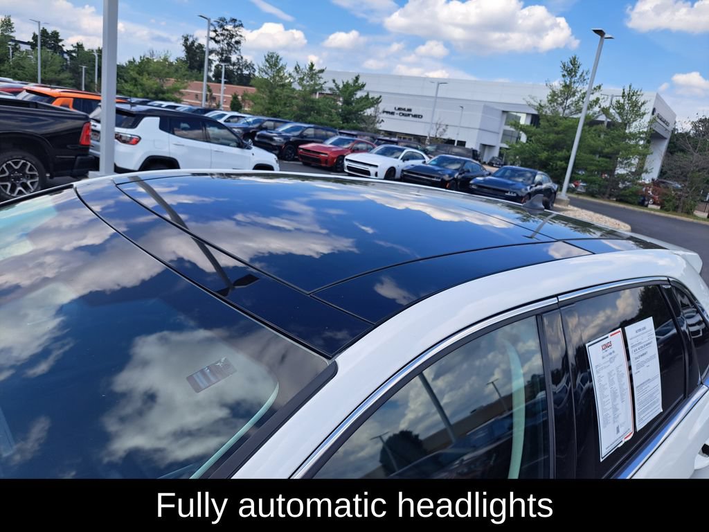 Used 2022 Ford Edge SEL w/ Convenience Package AWD/4WD image 9