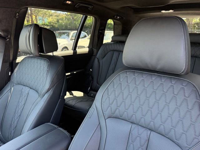 New 2026 BMW X7 M60i AWD/4WD image 19