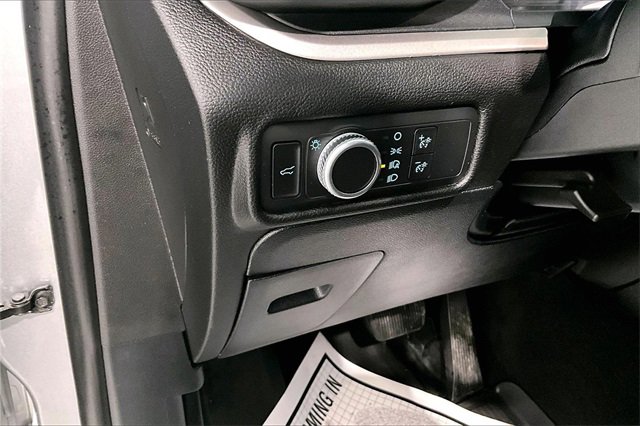 Used 2021 Ford Explorer XLT image 36