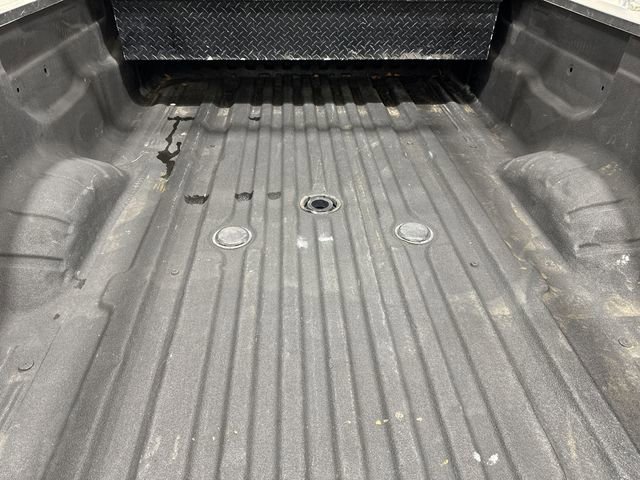 Used 2017 Nissan Titan SV image 23