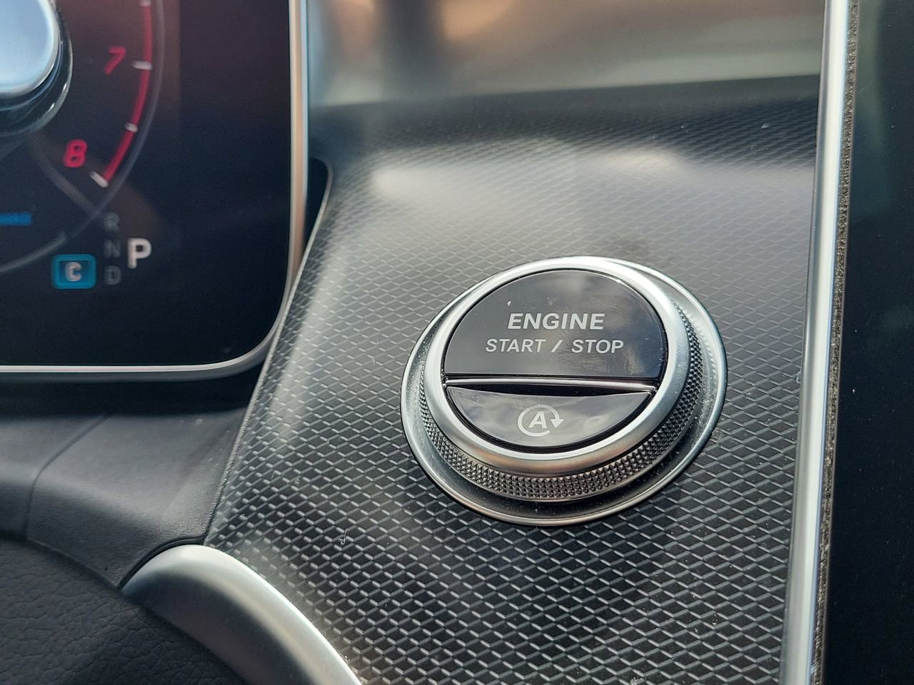 Certified 2024 Mercedes-Benz GLC 300 image 30