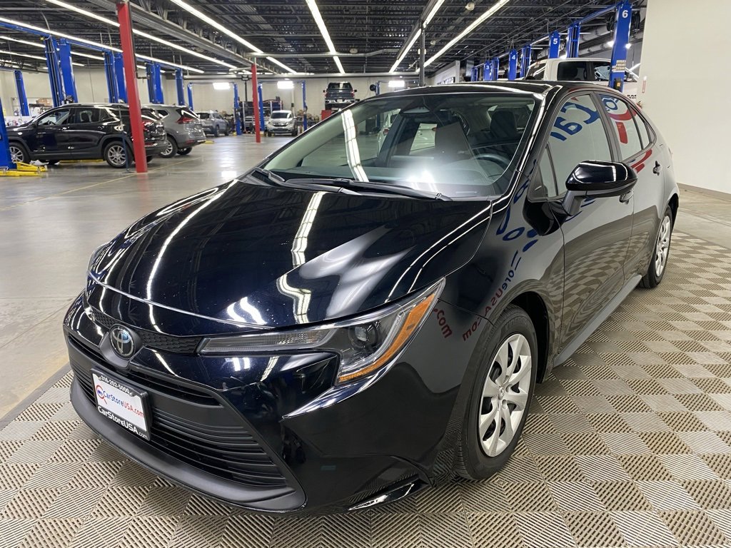 Used 2024 Toyota Corolla LE image 4